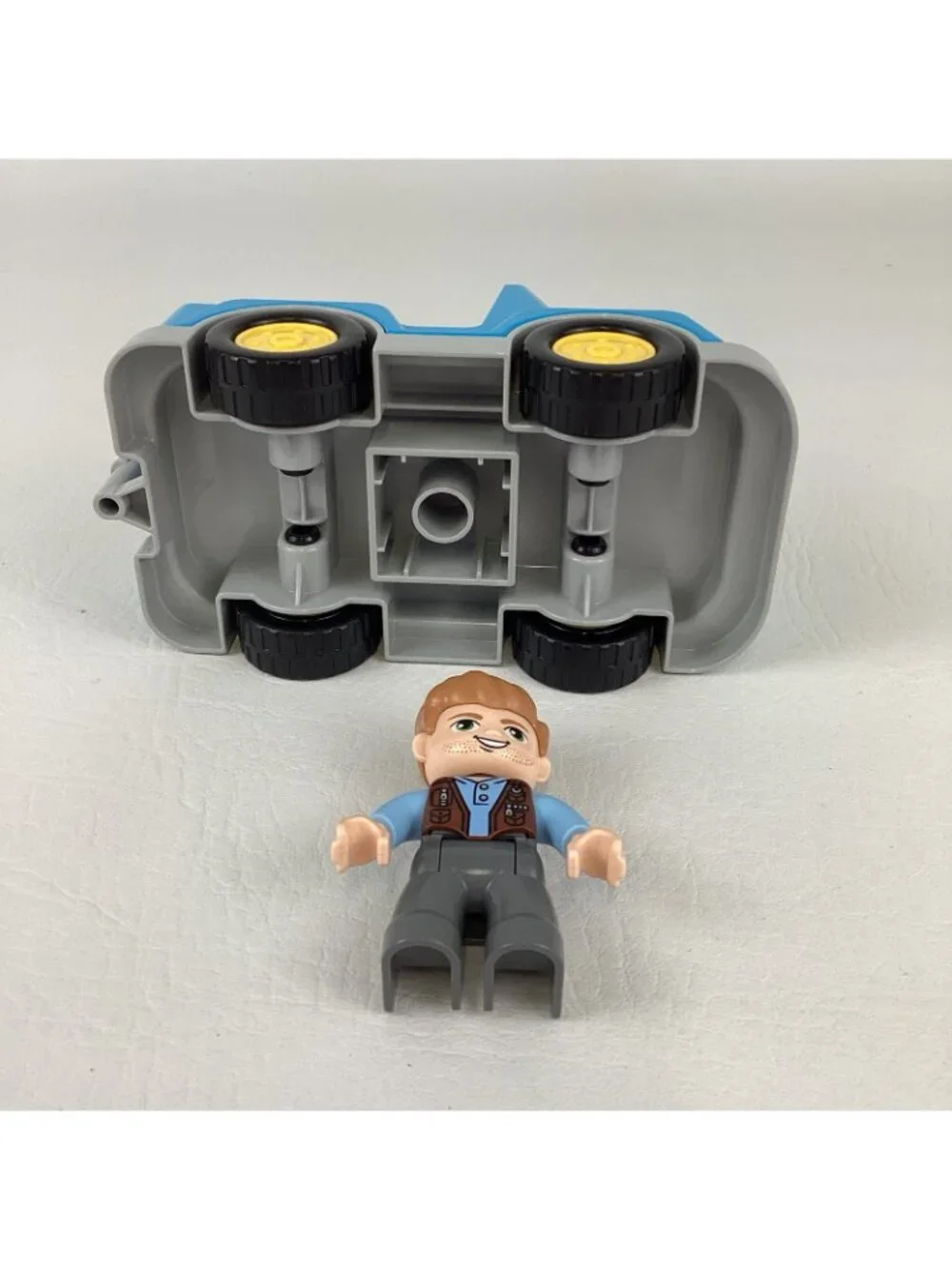 Lego Duplo Jurassic World Blue Truck Owen Grady MiniFigure Jeep 2012 Toy Lot